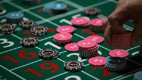 Kyat22 VIP ကစားသမား APP ဖြင့် ငွေသွင်းနေသော မြင်ကွင်း